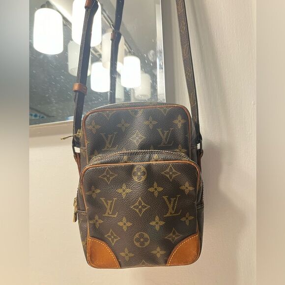 Louis Vuitton Amazone in monogram PM - Picture 1 of 16